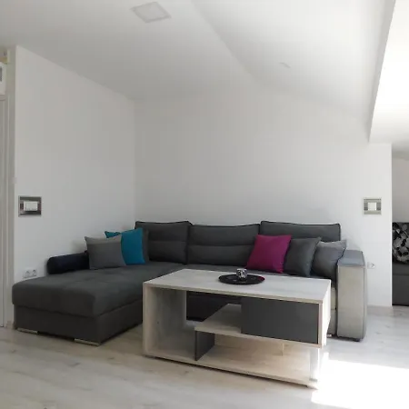 Tina Apartman Prnjavor Exterior photo